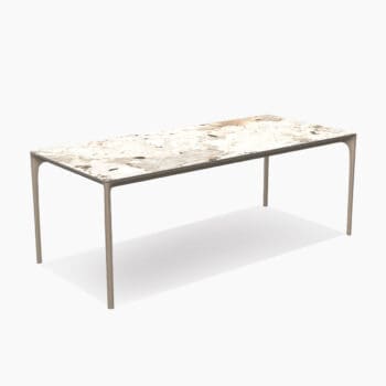 Design eettafel van Topform bij Houweling Interieur. Het is een moderne eettafel met rechthoekig keramiek tafelblad.