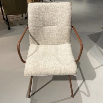 Showroommodellen bij Houweling Interieur. Eetkamerstoelen van Topform in set van 4.