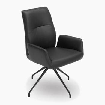 Leren eetkamerstoel van Topform bij Houweling Interieur. Een draaibare eetkamerstoel uitgevoerd in zwart leer.