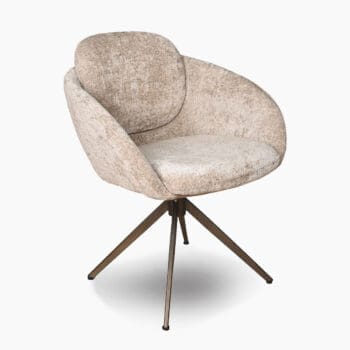Luxe eetkamerstoel bij Houweling Interieur. Een design eetkamerstoel uitgevoerd in beige stof en bronzen spinpoot.