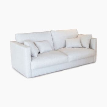 Luxe slaapbank van Fama bij Houweling Interieur. Slaapbank 2 persoons uitgevoerd in lichte stof.