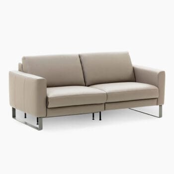 3-zitsbank van Topform bij Houweling Interieur. Relaxbank uitgevoerd in beige leer.